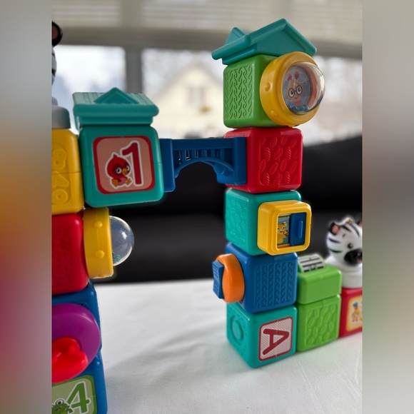 Magnetic Block Learning Set - Picture 9 of 10